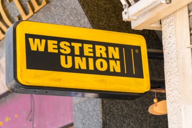 Western Union izsekošana: kā izsekot Western Union naudu tiešsaistē