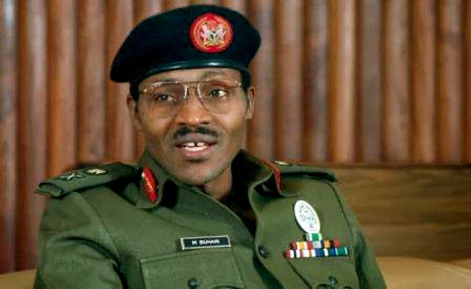 ca. 1983-1985, Nigéria --- General Muhammadu Buhari da Nigéria --- Imagem de © William Campbell / Sygma / Corbis