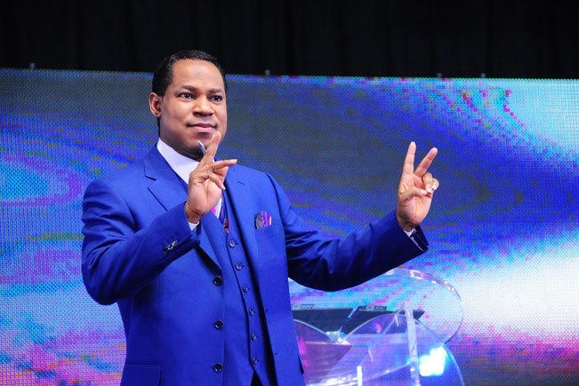 Mācītājs Kriss Oyakhilome